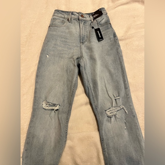 HIGH RISE MOM JEAN - Picture 2 of 6